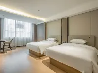 Clouds Seasons Hotel (Hezhou University West Campus Branch) โรงแรมใกล้เขตมหาวิทยาลัย Hezhou