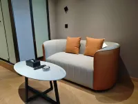 Kunming Greenman Hotel (Guangfu Road Wujiaba Subway Station)