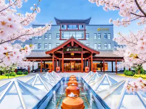 汾杏麗華ホテル（汾陽市博物館）