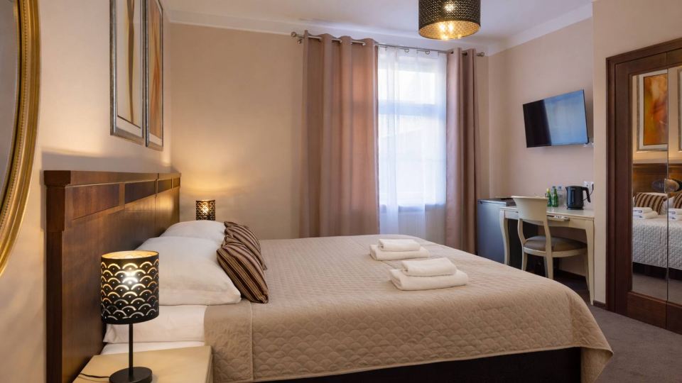 ROYAL ROOMS by WOW HOMES