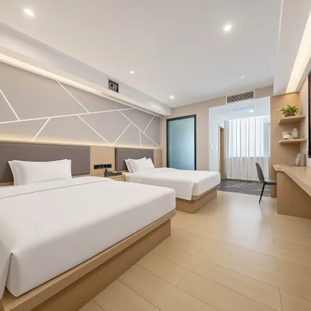 Luliang Xinyue Holiday Hotel