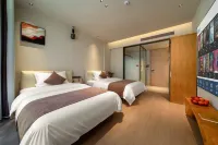 Jiuhuashan Jingya Hefeng Homestay (Jiuhuashan Visitor Center Branch) - พร้อมระเบียง