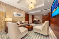 Yinchuan Guomao Center Hotel - piscina