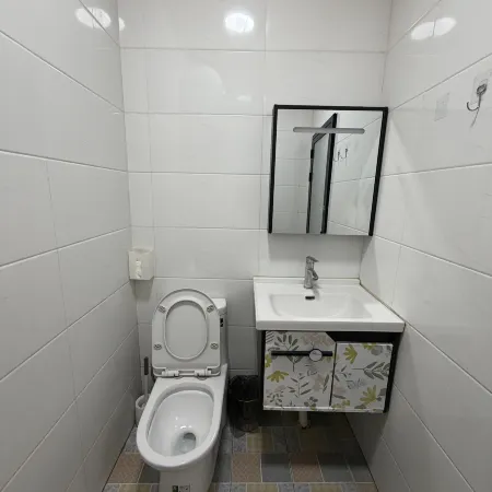 Hesuo Homestay (Liuxing Street)