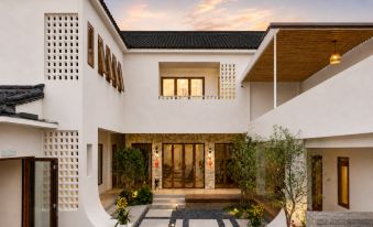 Qixiang · Cloud Retreat Cang'er Cloud Luxury and Quiet Homestay (Dali Ancient City Store)