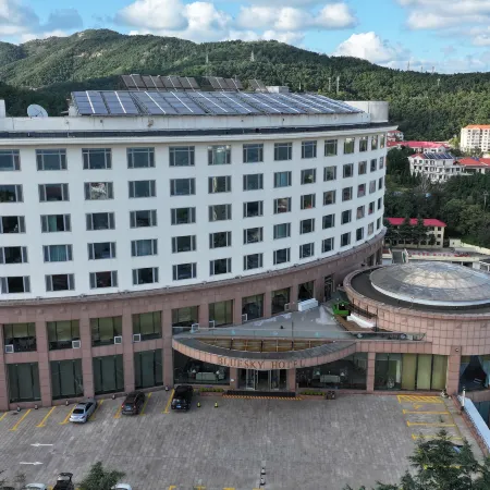 Blue Sky Hotel