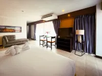 The Holiday Resort Pattaya