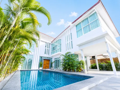 Dream Living Chiangmai Pool Villa