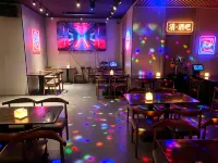 Qingfeng Hotel (Yanji Yanbian University West Market Branch) - bar