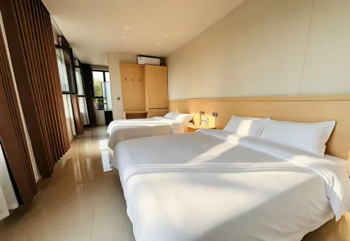 No. 7 Courtyard Homestay (Zhalong Nature Reserve) - เปิดใหม่