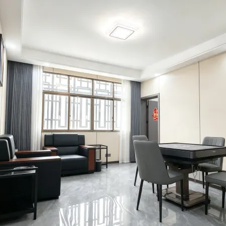 Shiqian Qianzhuang Hotel (Gu Hot Spring Scenic Area)