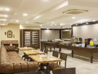 hotel antroyal Các khách sạn gần Tháp Đồng hồ