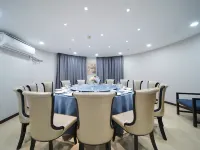 Nanjing University of Aeronautics and Astronautics Royal Garden Hotel (Nanjing Museum) โรงแรมใกล้พระราชวังเมลิง
