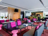 โรงแรมอาซีมุต เซนต์ปีเตอร์เบิร์ก โรงแรมใกล้ออโรร่าครุยเซอร์
