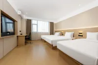 Yuejinghao Select Hotel (Yancheng Dafeng Yongtai International Square) - parking