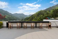 Shanyu Zhiyue Luxury Wild Resort, Chengkou, Chongqing - Mountain view