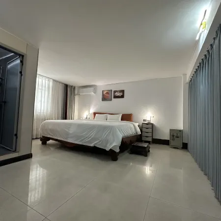 Dongxing Huayaju Apartment Hotels in Dongxing