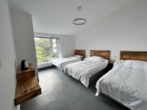 Wudang Mountain Hidden Mountain Residence Inn