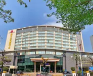 萬事達花園酒店 鄰近永記生態園動物園-羊駝的酒店