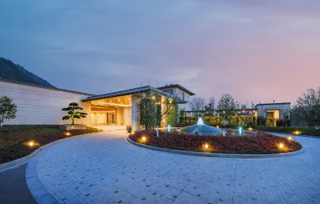 Shundi SHY Hotel Resort Anji, Zhejiang Отели рядом с достопримечательностью «Lingfeng Mountain Sceneic Area»