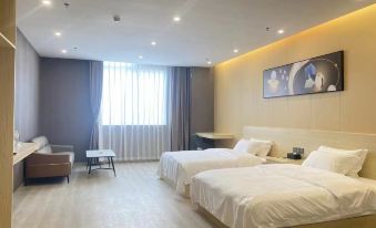 Dilian Hotel (Xiangzhou Dream Night Club)