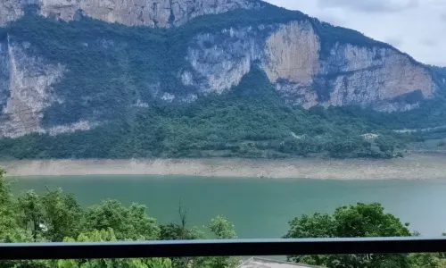 Jihuawu House, Xitashan, China