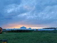 Shandan Wowo Self-driving Camping Camp Hôtels à proximité de : Military Racecourse