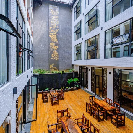 Liujiang Rongyuan Hotel