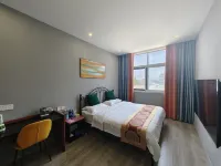 Baichuan Hotel (Zhoukou Passenger Transportation Center Station) - Bãi đậu xe