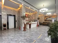 โรงแรมแกรนด์ โปเม แซนดอน โรงแรมในป่อมี