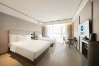 HanTing Hotel (Chongqing Yunyang County Riverside Shopping Park)