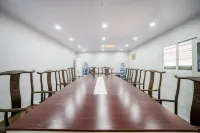 Zhonggang Holiday Hotel - 2-Star