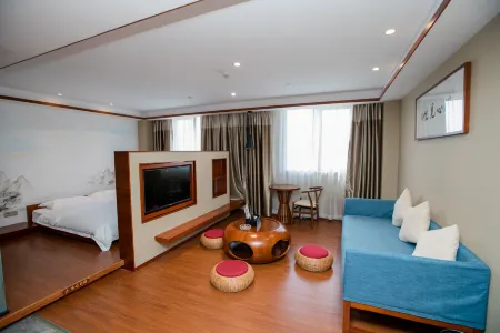 Mingkai Huangting Hotel