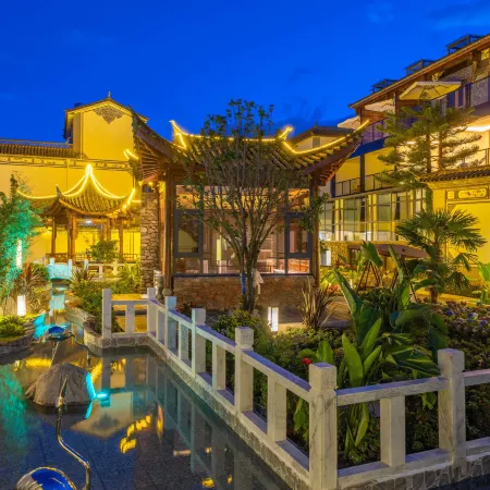 Floral Lux Hotel · Jing Hotel (Dali Bohai Ecological Corridor)