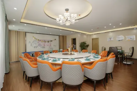 Tian Lin Hotel Отели в г. Шигадзе