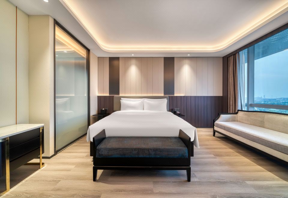 2. 하오이 호텔 항..