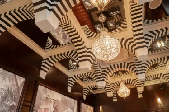 V Maison Boutique Hotel