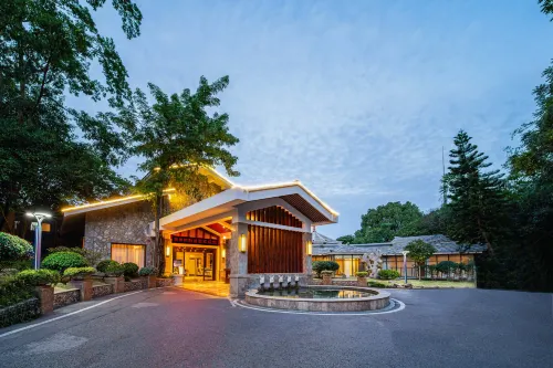 Huangguoshu Qishouju Hotels in Zhenning Buyei and Miao Autonomous County