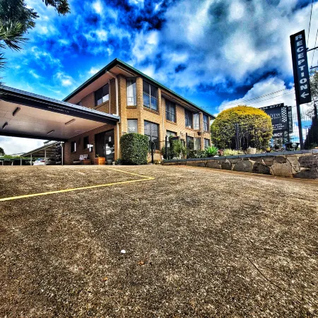 Raceview Motor Inn Отели рядом с достопримечательностью «University of Southern Queensland Art Collection»