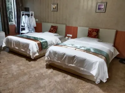 Renshou Yingfan Hotel Hotels near Hejia Passenger Transport Center