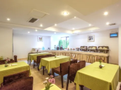 Xuanya Hotel (Chengdu Chunxi Kai Koo Li) Hotel di Chengdu