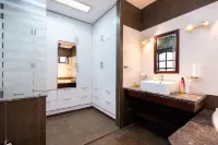 KN5 HOLIDAY VILLA Các khách sạn gần A Mẫn Thủ Đức