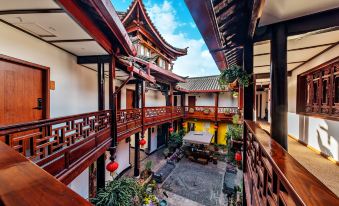 Juhe · Holiday | Naxi Courtyard Holiday Cultural and Beautiful Accommodation