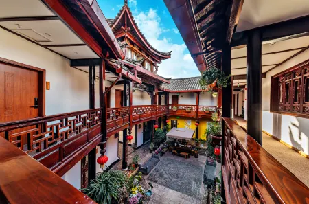 Juhe · Holiday | Naxi Courtyard Holiday Cultural and Beautiful Accommodation