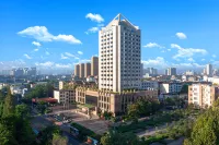 Linyi Ronghua Hotel (People's Square Railway Station) Отели рядом с достопримечательностью «Tangtou Passenger Transport Terminal»
