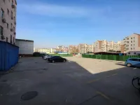 Grey Whale Smart Hotel (Boye Bus Station) - parking