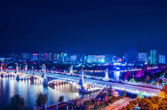 Dali Shuanghaiyue Seaview Hotel (Xingsheng Bridge) โรงแรมใน
