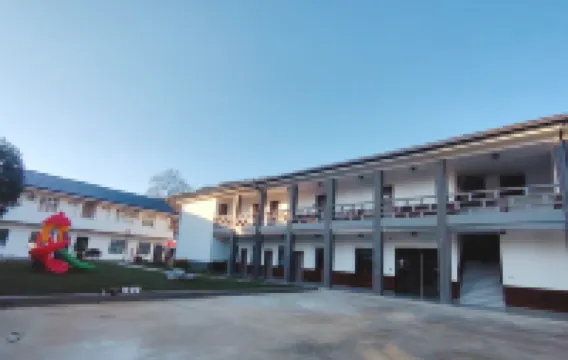 垂野山居民宿（OMG心跳樂園店） 鄰近瑤琳國家森林公園的酒店