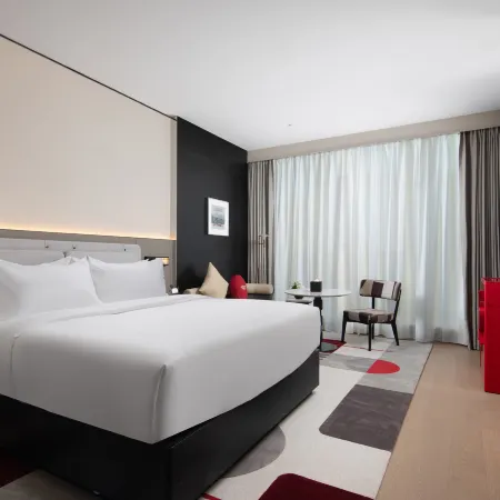 Radisson RED Taian Mount Taishan Hotele w: Tai’an