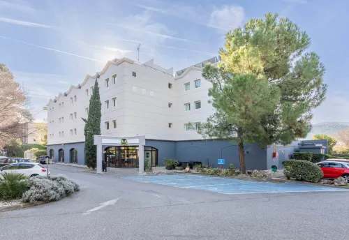 B&B HOTEL Marseille La Valentine Porte d'Aubagne Hôtels à : Allauch